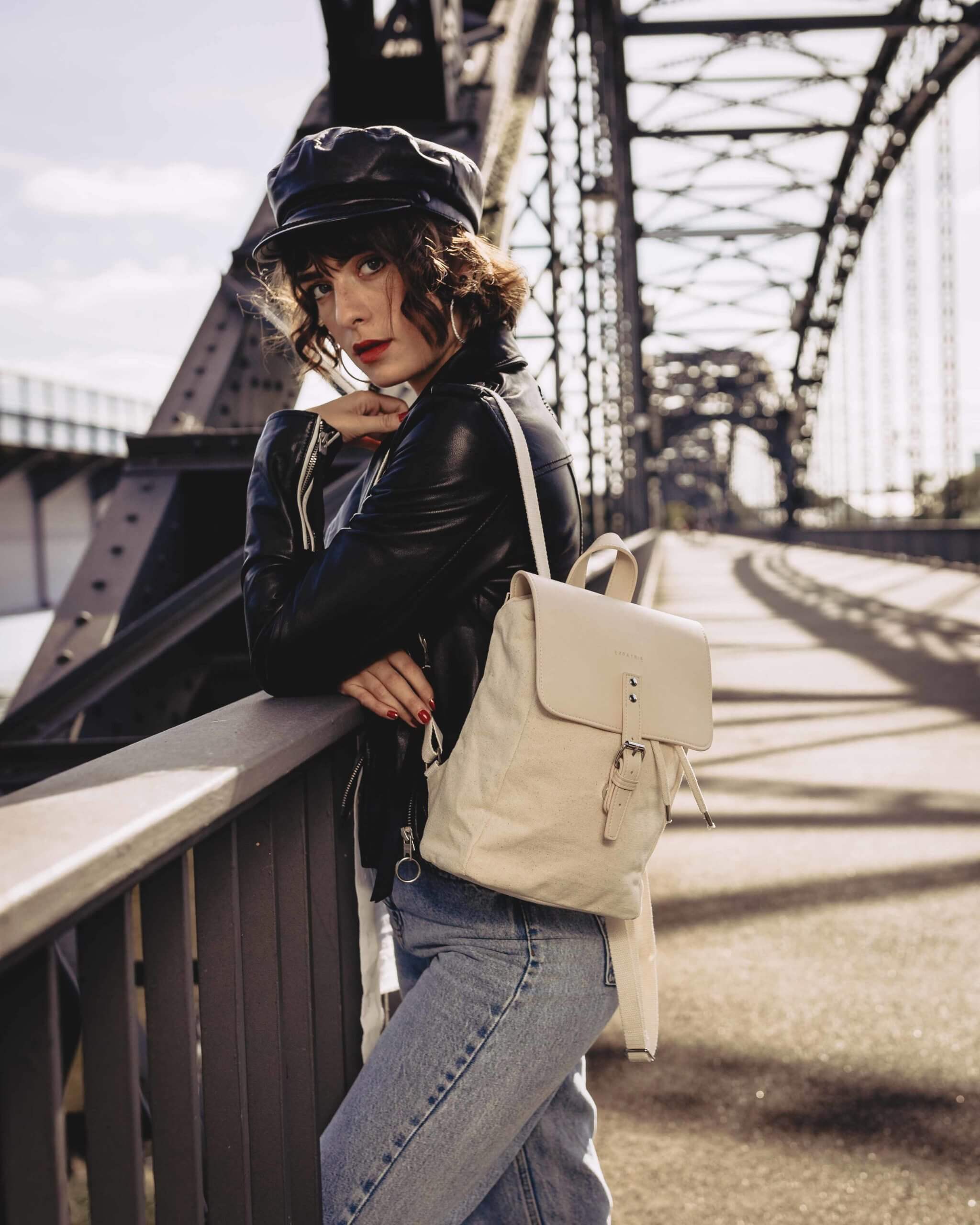 Expatrié-6258-2-scaled-1