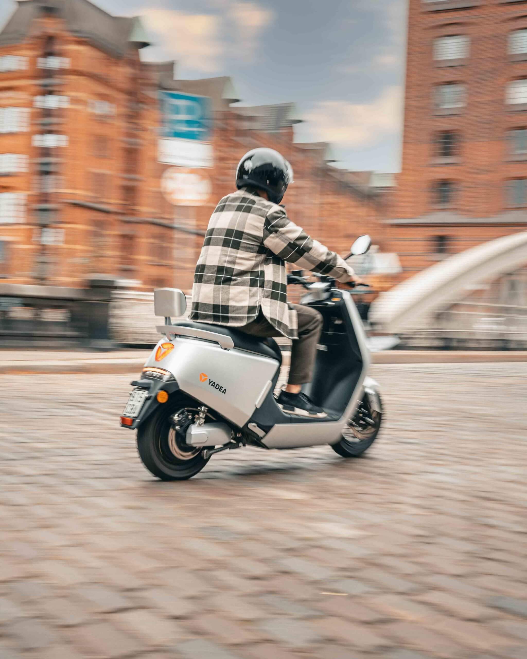 Yadea_light-17-3-scaled-1