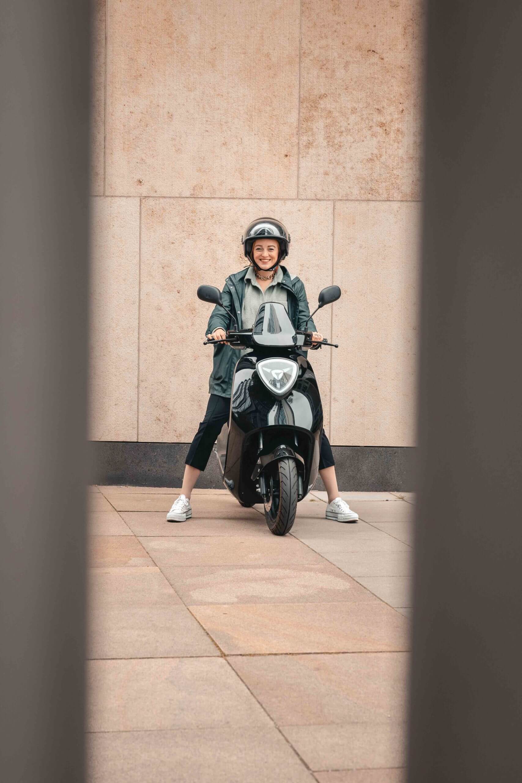 Yadea_light-4712-3-scaled-1