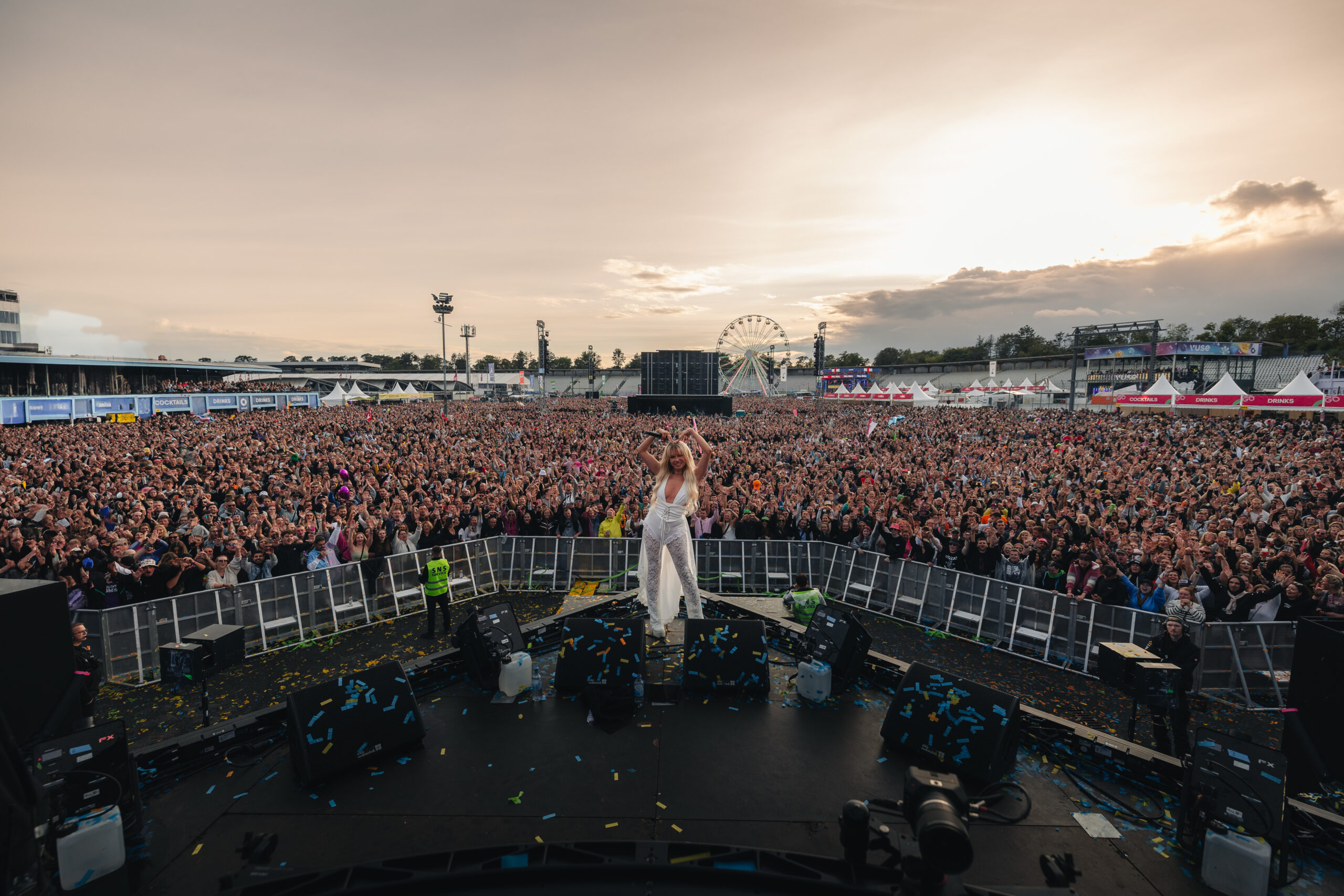 Mia_Julia_Gluecksgefuehle_2024-74